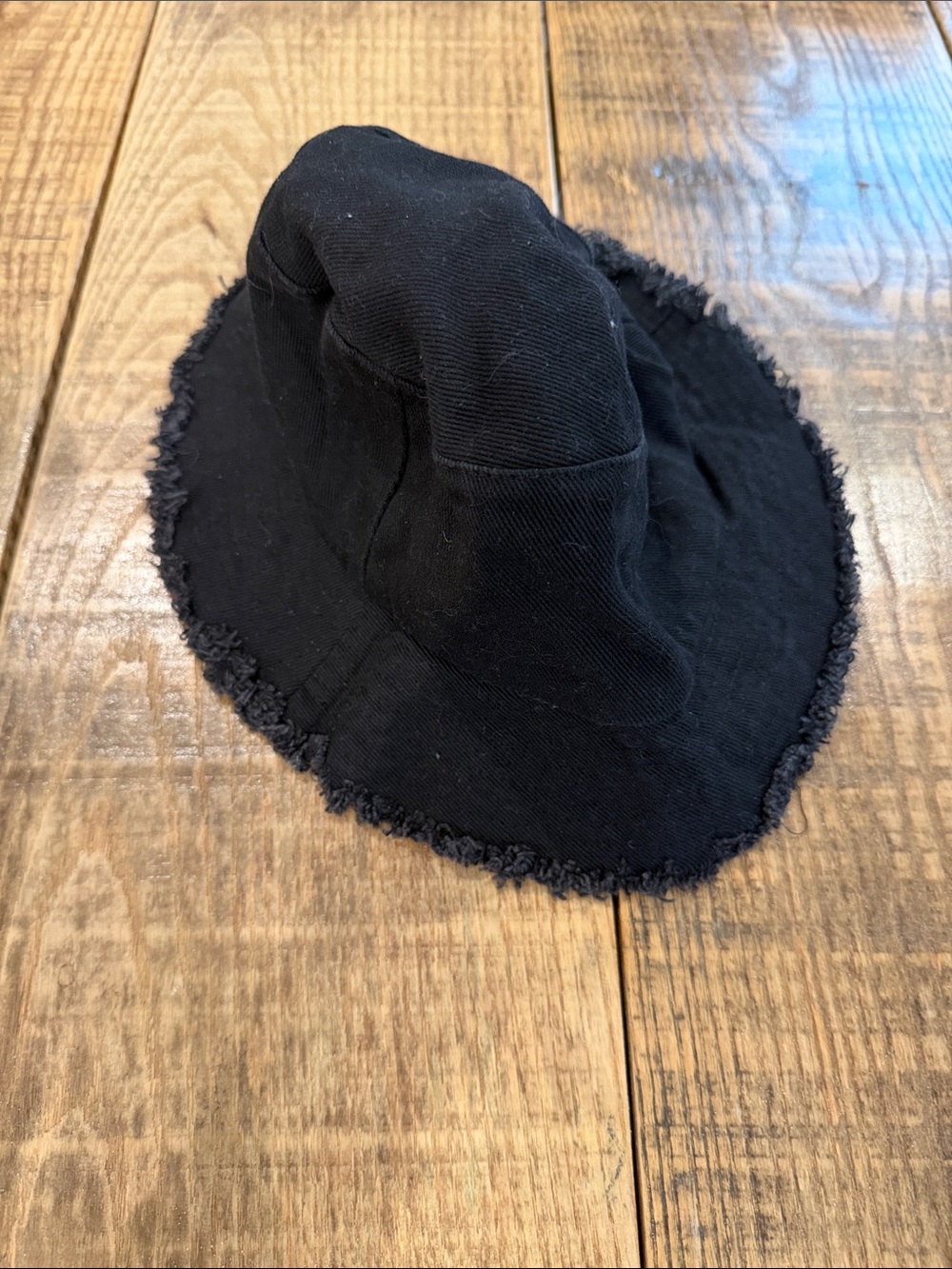 Black Frayed Brim Bucket Hat